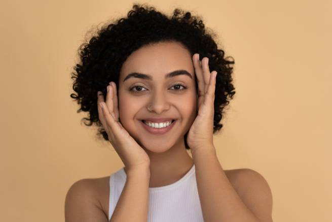 Learn how distributing protein throughout the day can support muscle maintenance, collagen production, healthy skin, and long-term wellness.